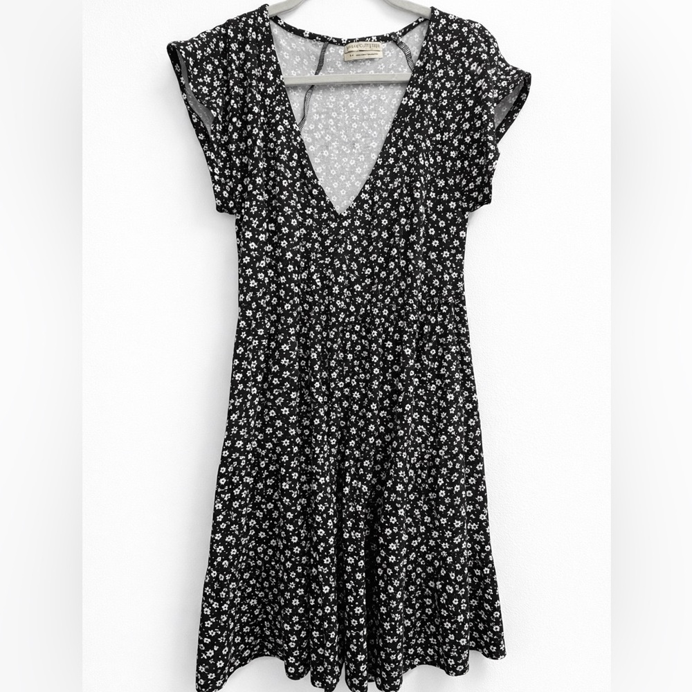 Black floral mini dress from Urban Outfitters 🌼